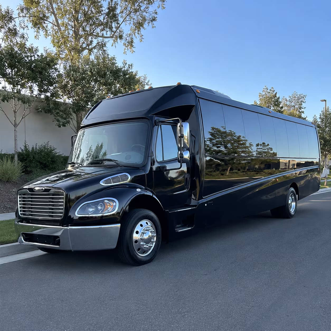 concord 25 passenger minibus
