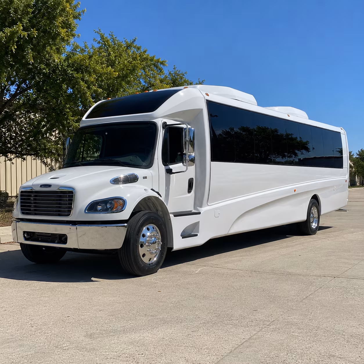 concord 30 passenger minibus